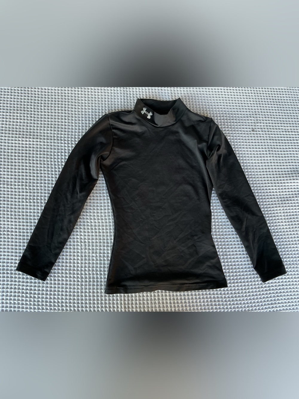 Under Armour Womenâs Black Long Sleeve Mock Neck Performance Top